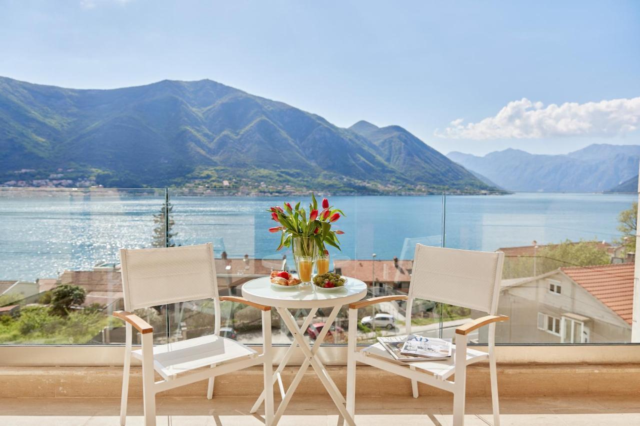 Apartment Noa With Sea View Kotor Exterior photo