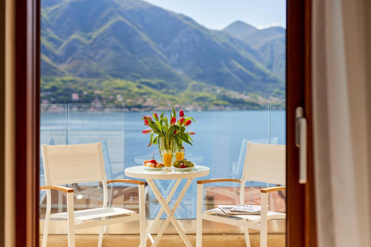 Apartment Noa With Sea View Kotor Exterior photo